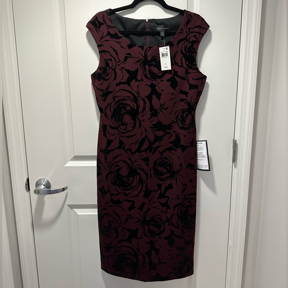 NWT sheath below knee dress size 10 with velvet rose detail
